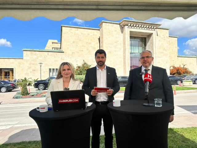 Hatay Milletvekili Çalışkan: 44. ayda insanlar hala konteynerlerde