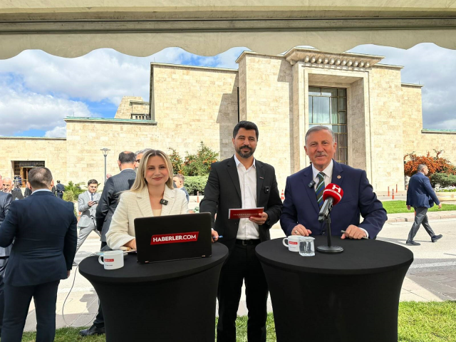 Selçuk Özdağ'dan fon krizi için Meclis'e çağrı!