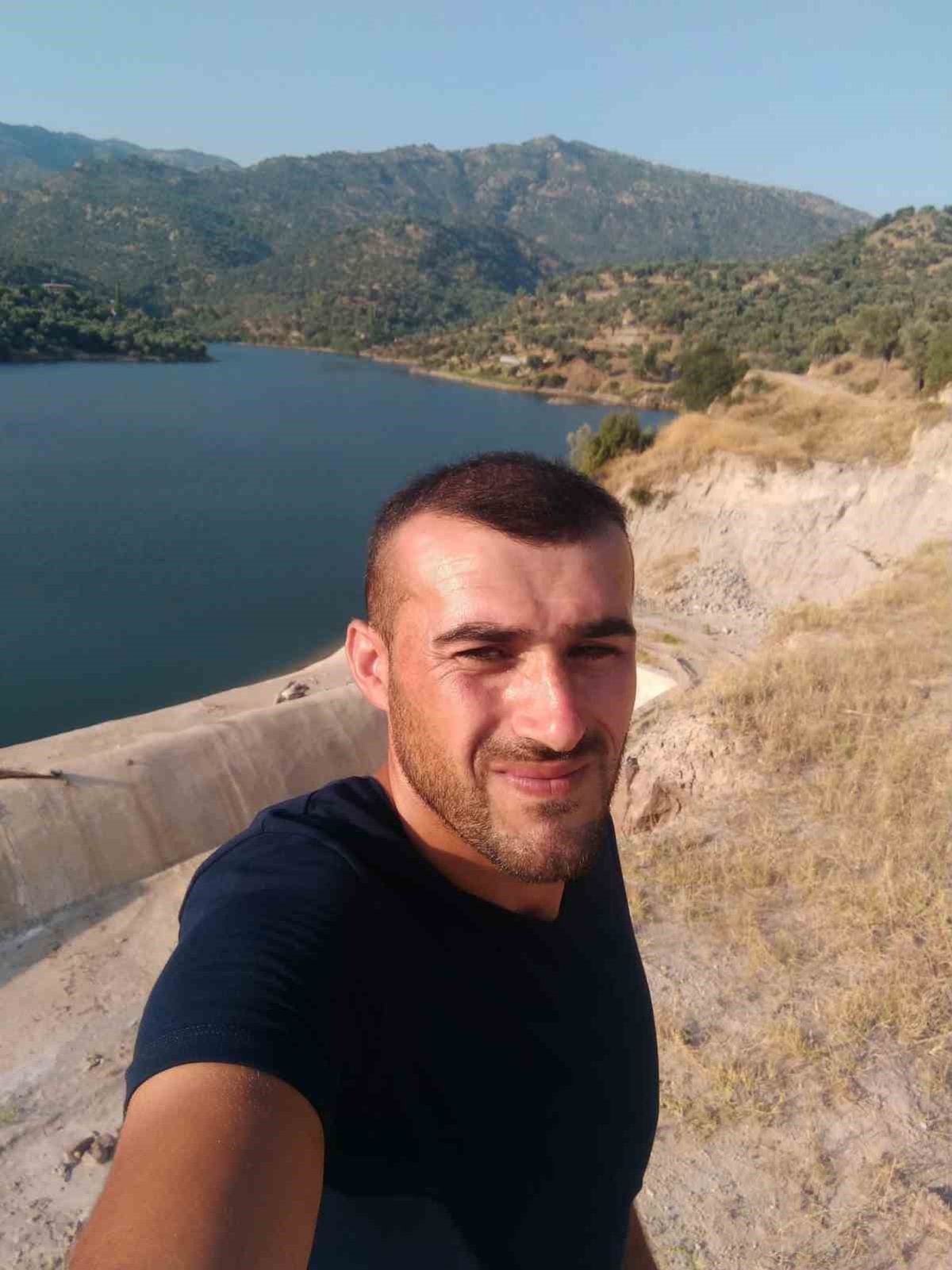 Aydın Sultanhisar\'da başına odunla vurulan 37 yaşındaki kişi öldü, 2 şüpheli gözaltında