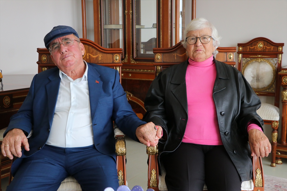 İki huzurevinin ortak bahçesinde filizlenen dostluk evlilikle sonuçlandı: Tekirdağ\'da Zambak çifti el ele