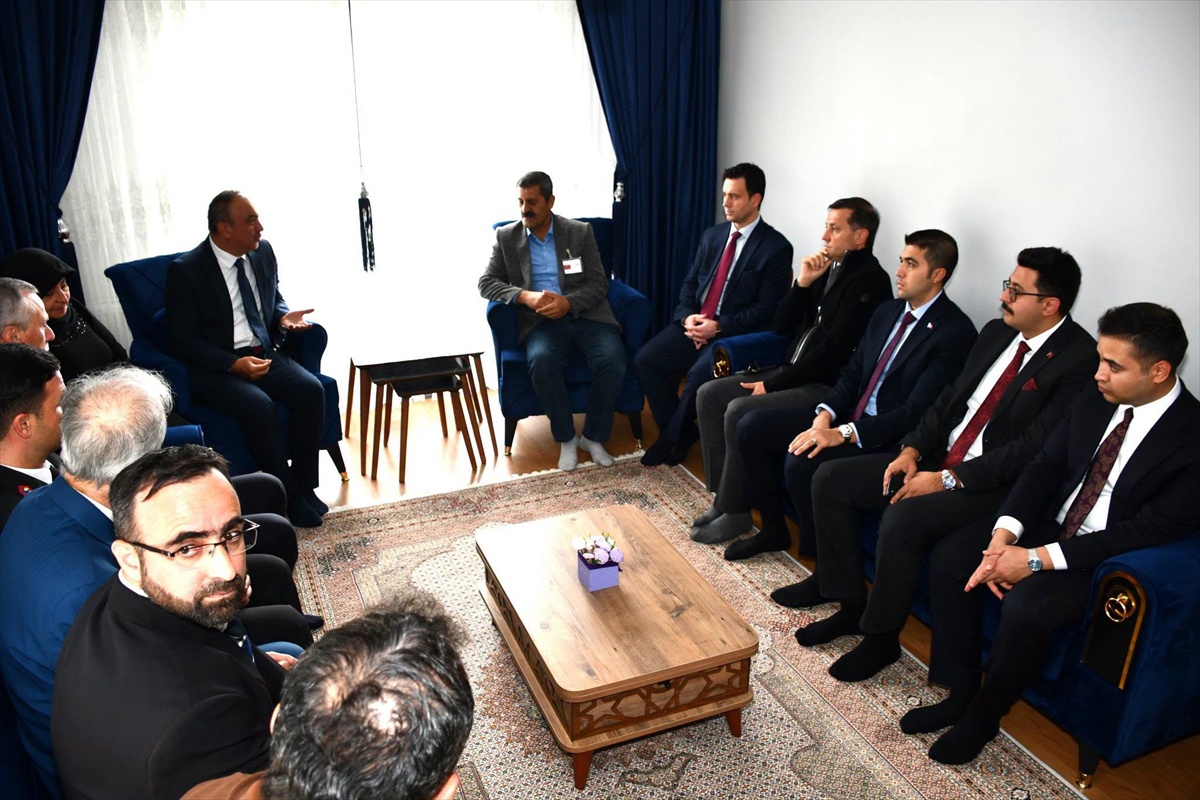Tekirdağ Valisi Soytürk\'ten, şehit ailesine ziyaret