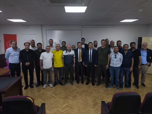 TSYD Asbaşkanı Çağlayan, Diyarbakır'da spor basınının sorunlarını ele aldı