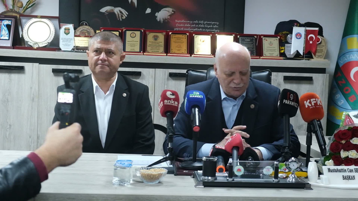Bayraktar Isparta\'da tarımın güvenlik meselesi olduğunu söyledi, stok istedi