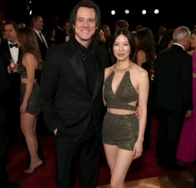 Ünlü komedyen Jim Carrey 64 yaşında üçüncü kez evlendi! Eşi yarı yaşında