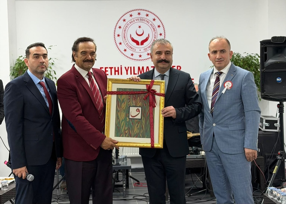1 Ekim\'de Eskişehir\'de yaşlılar ve çocuklar Yaşar Aydın\'ın müziğiyle buluştu