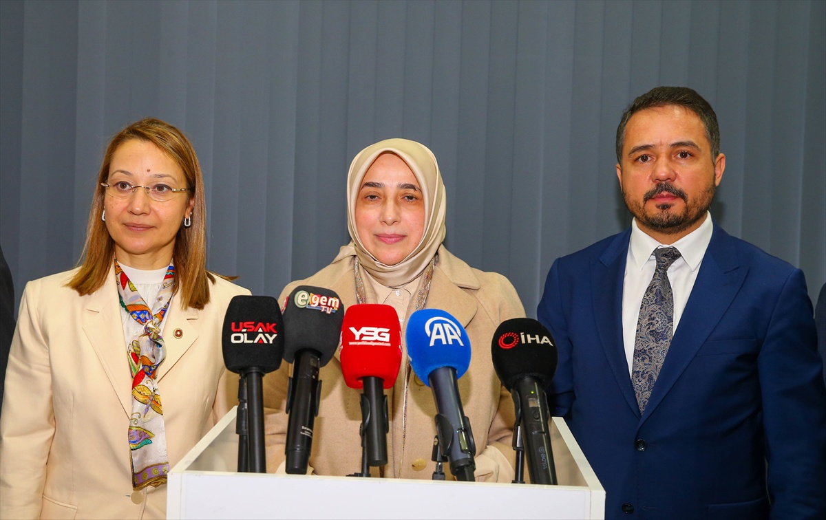 AK Partili Zengin, Uşak\'ta yeni yasama yılını ve 13. yargı paketini değerlendirdi