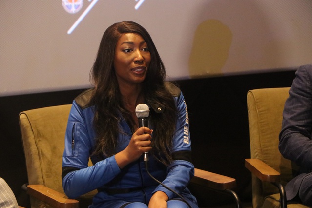 Aisha Bowe Adana'da gençlere, Türkiye önümüzdeki dönemde yıldızlarda olacak dedi
