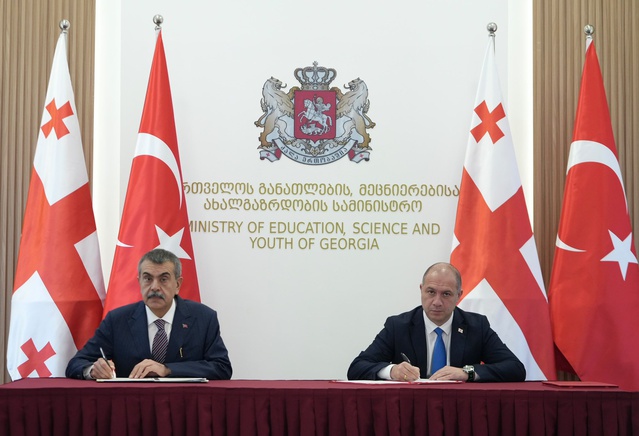 Türkiye ve Gürcistan, Tiflis'te eğitim iş birliği anlaşmasına imza attı