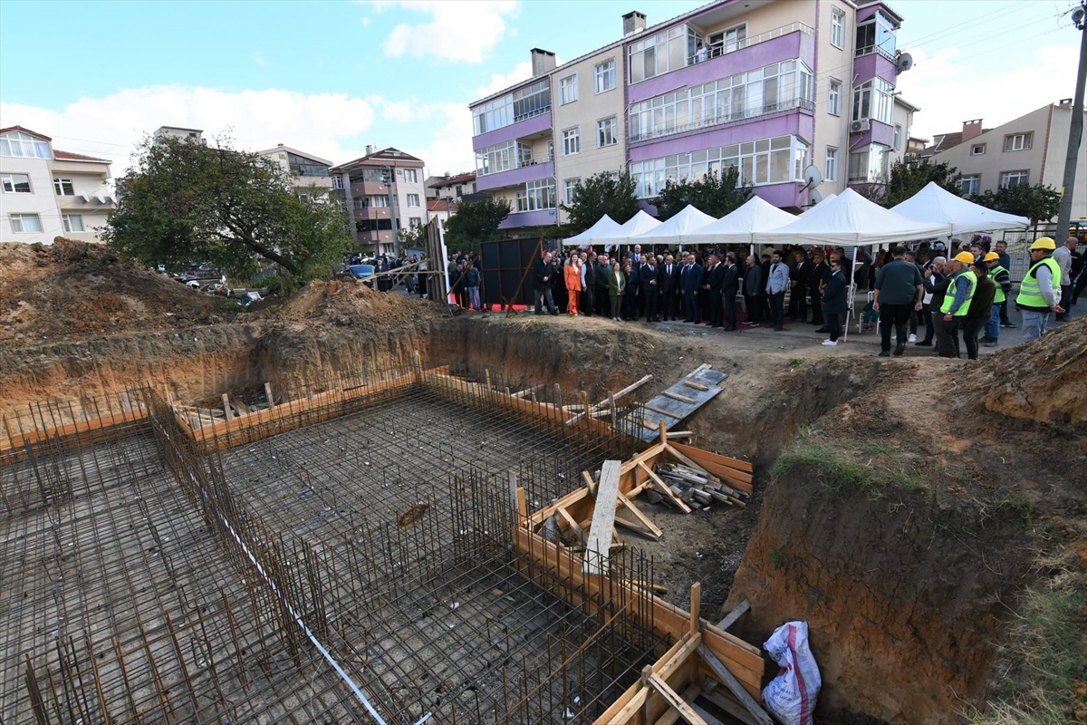 Çorlu\'da sağlık merkezinin temeli atıldı, Vali Soytürk Muyan\'a Şükran Beratı verdi
