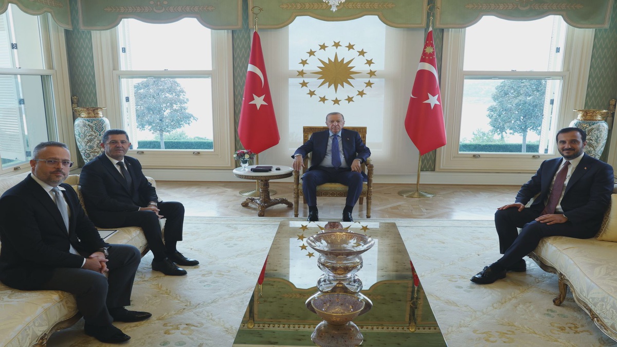 Cumhurbaşkanı Erdoğan, Çekmeköy Belediye Başkanı Orhan Çerkez\'i kabul etti