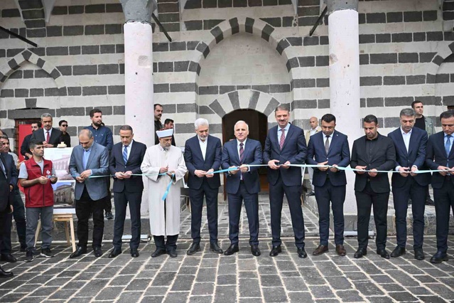 Vakıflar Genel Müdürlüğü, Diyarbakır ve Bingöl'deki 6 eseri ibadete açtı