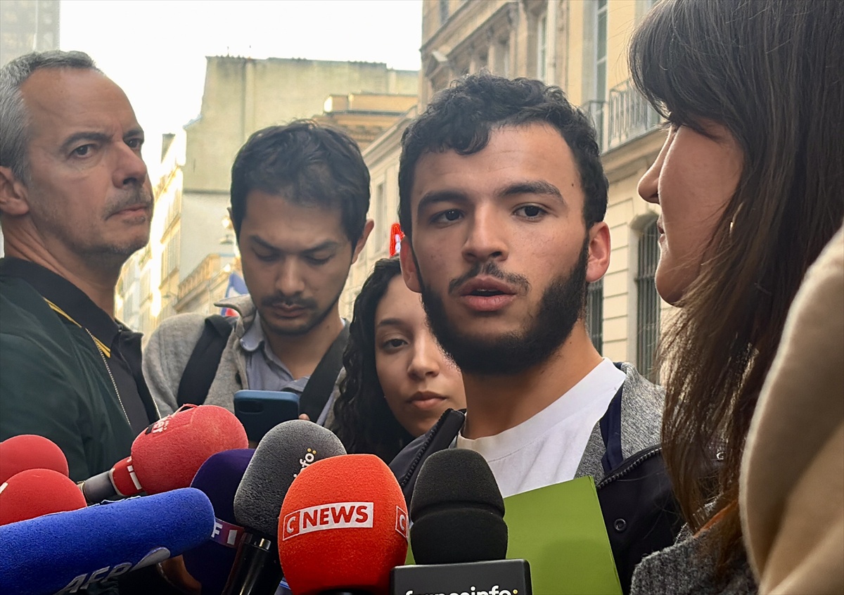 Fransa\'da lise sendikası somut duyuru çıkmayınca 6 Ekim eylemlerine devam çağrısı yaptı