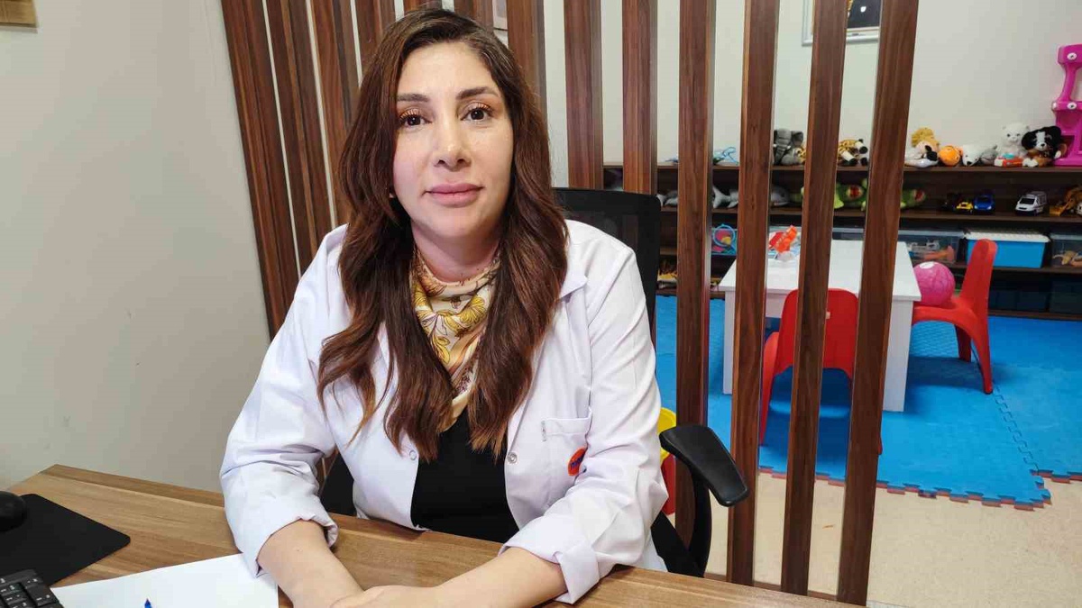 Karaçiçek, dijitalde normalleşen maddelerin gençlerde risk yarattığını söyledi