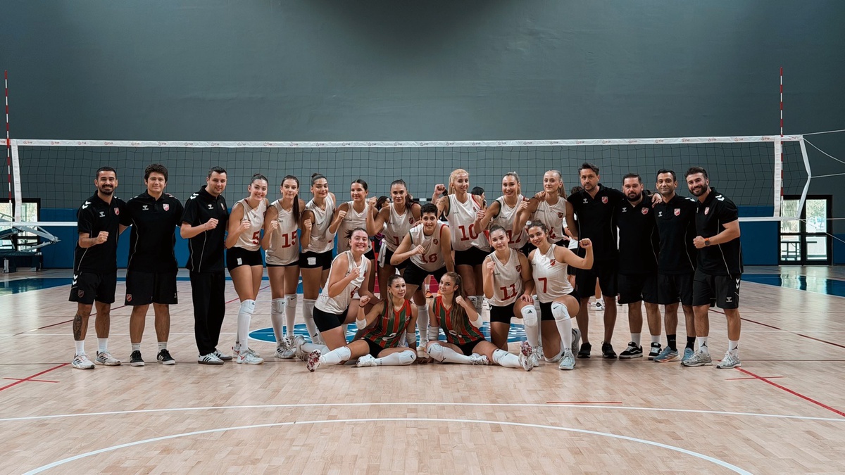 Karşıyaka, Kadınlar Voleybol 1. Lig A Grubu\'nda yarın Bodrumspor\'a konuk olacak