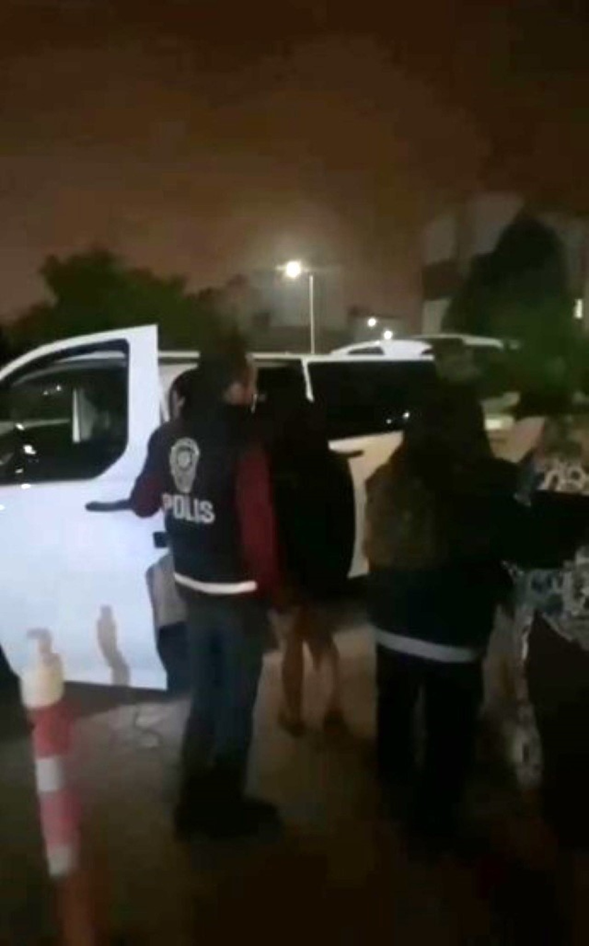 Konya\'da fuhşa aracılık baskınında 10 yabancı uyruklu kadın GÖKSEM\'e teslim edildi