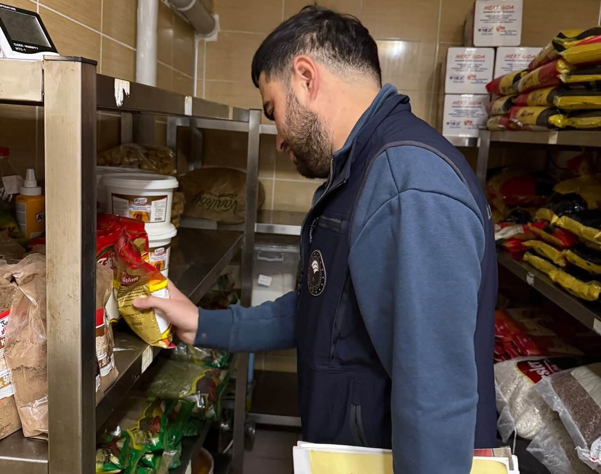 Kütahya Şaphane\'de gıda işletmelerine hijyen ve mevzuat denetimi yapıldı