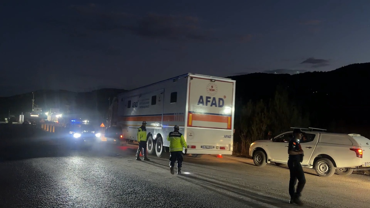 Manisa Soma\'da göçükte 3 işçinin daha cansız bedenine ulaşıldı, ölü sayısı 5 oldu