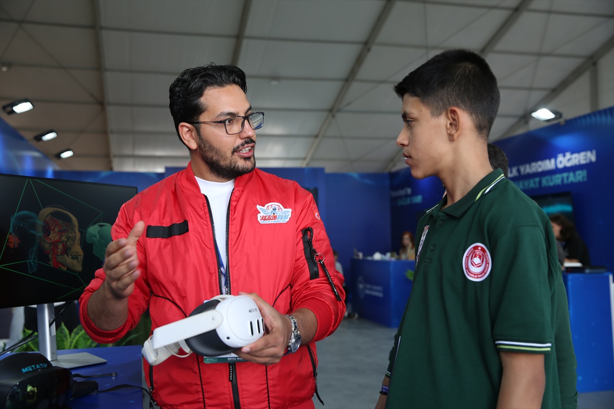 TÜBİTAK destekli MetaTıp, Şanlıurfa TEKNOFEST\'te MR ile ameliyat provası sunuyor
