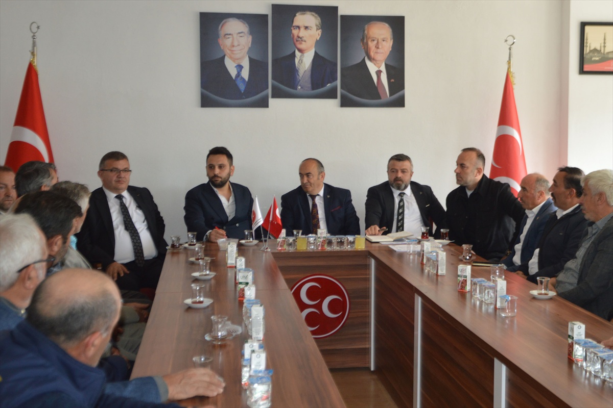 MHP\'li Kurt, Havza\'da muhtarlara sendika üyeliği hakkı verildiğini söyledi