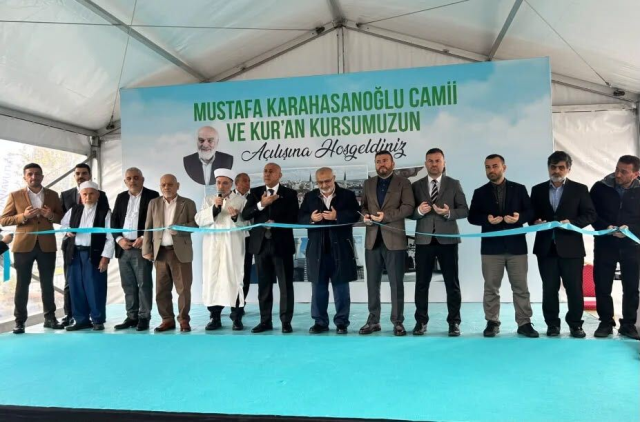 Mustafa Karahasanoğlu Külliyesi dualarla açıldı