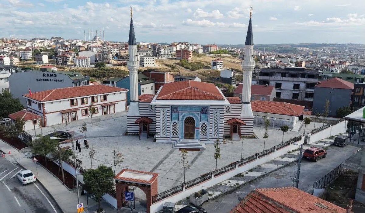 Mustafa Karahasanoğlu Külliyesi dualarla açıldı
