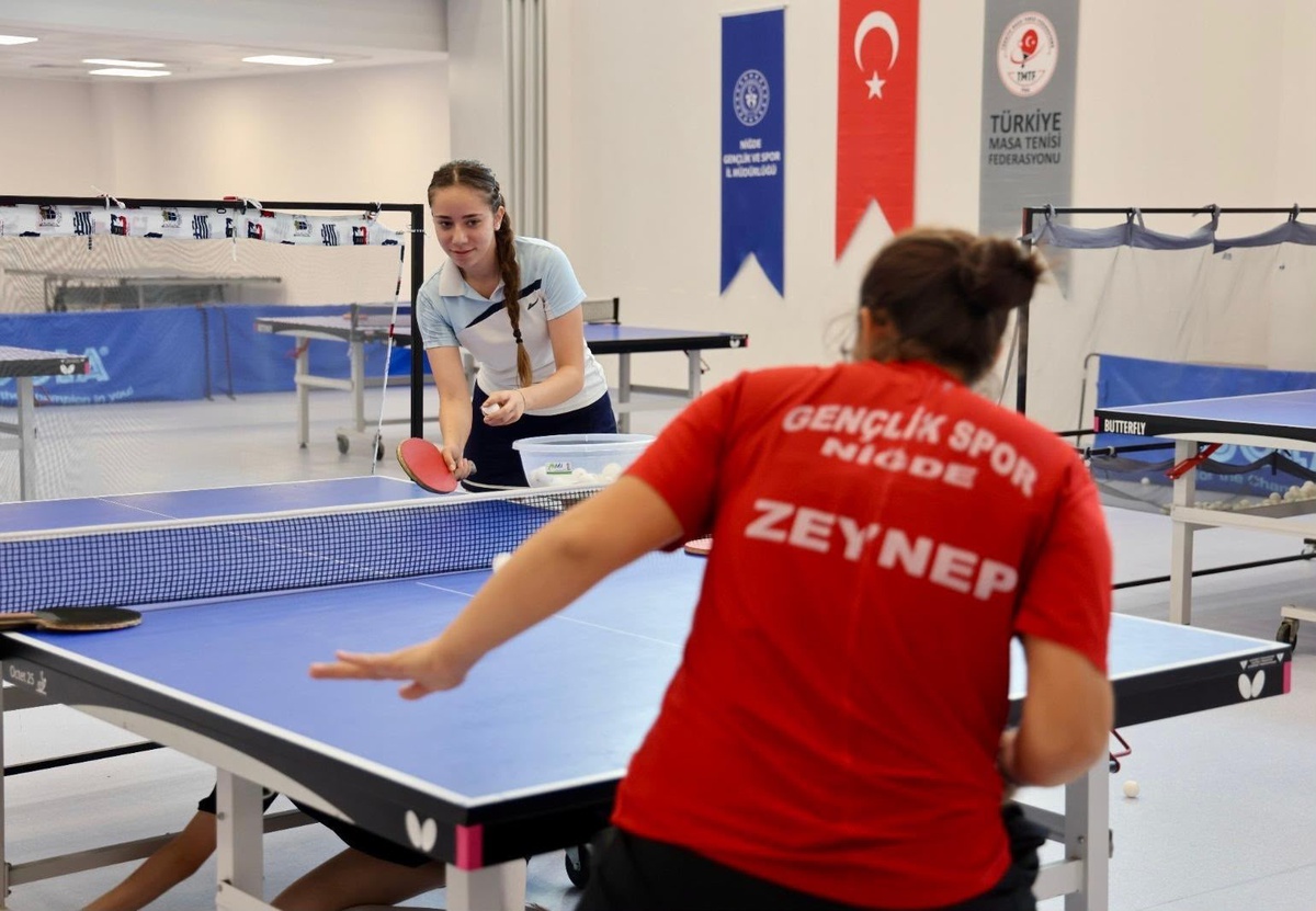 Niğde\'de masa tenisi müsabakaları 8 Ekim\'de 5 Şubat Kapalı Spor Salonu\'nda yapılacak