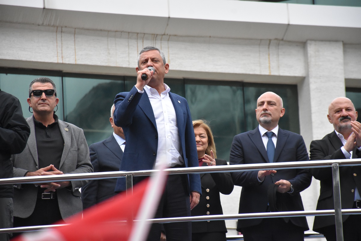 Özgür Özel: Biz asla yenilgiye alışmayacağız
