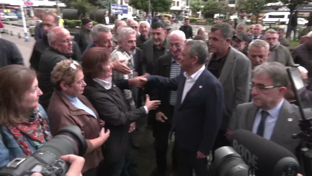 Özgür Özel, Rize\'de... Özel: Zulüm yapana, kötülük yapana karşı döndük arkamızı çektik gittik