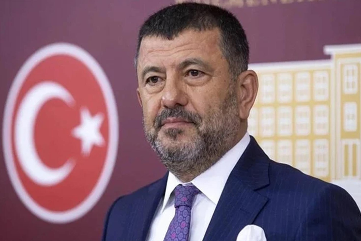Pazar yerinde fenalaşınca hastaneye kaldırılmıştı: Veli Ağbaba\'dan günler sonra ilk görüntü