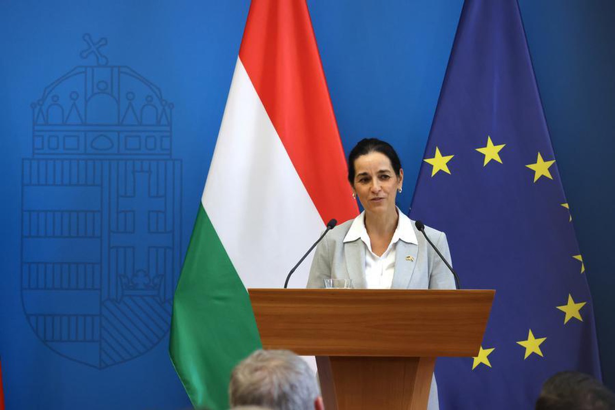 Rusya, Macaristan\'ın Moskova Büyükelçiliği personelinin iki haftada çıkmasını istedi
