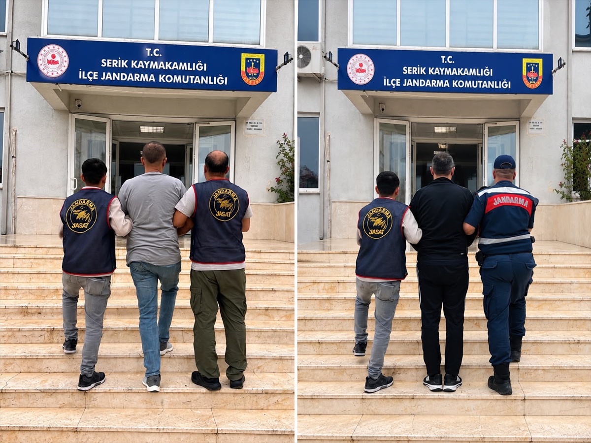 Antalya Serik\'te jandarma operasyonunda biri 20 yıl 2 ay cezalı 2 hükümlü yakalandı