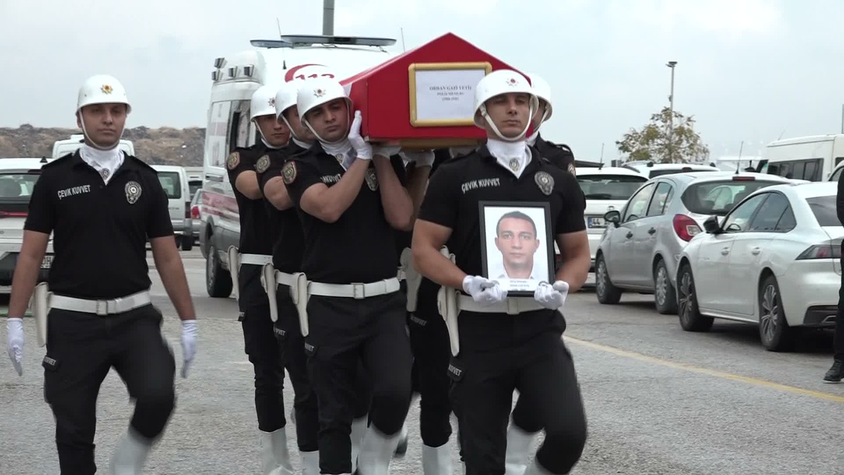 Sinop açıklarında tekne kazasında ölen polis memuru Yetiş, Malatya\'da defnedildi