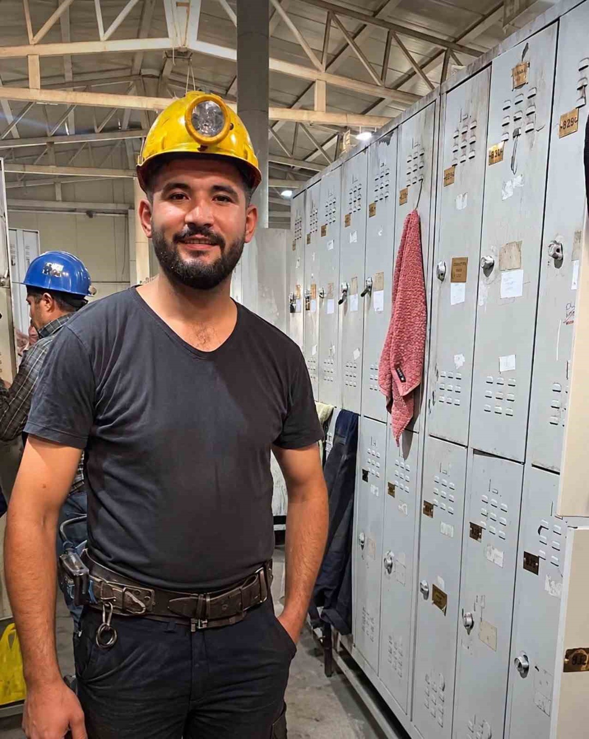 Soma\'daki göçükte ölen 5 işçi Denizli, Kırkağaç, Gediz ve İvrindi\'de defnedilecek