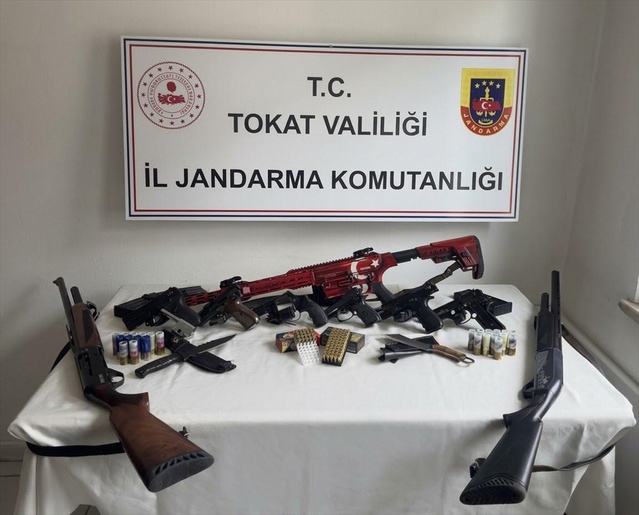 Tokat merkez ve ilçelerinde silah operasyonunda 29 şüpheli gözaltına alındı