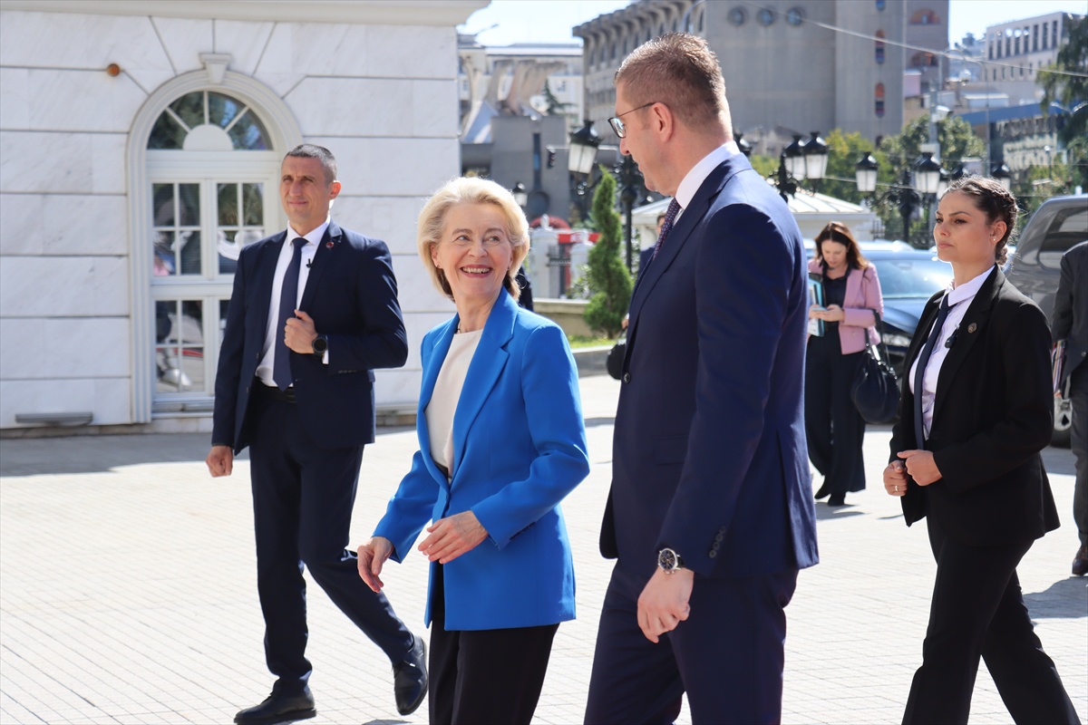 Von der Leyen Üsküp\'te Kuzey Makedonya\'nın AB\'ye ait olduğunu açıkladı