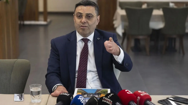 AK Partili vekil Serkan Bayram canlı yayında patladı: Fatma Betül yesin diye mi?