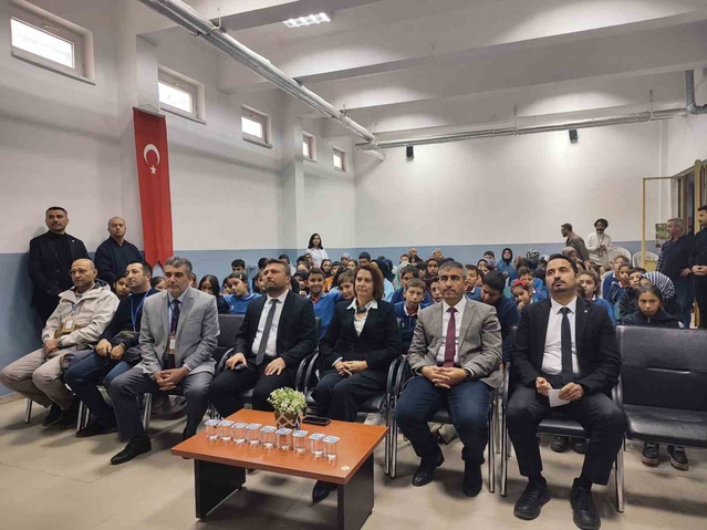 Kütahya Altıntaş'ta TÜBİTAK 4009 projesi tarım söyleşisiyle tamamlandı