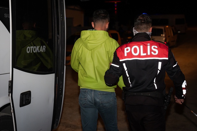 Ankara'da gece yarısı düğmeye basıldı! 68 gözaltı, 94 kadına işlem