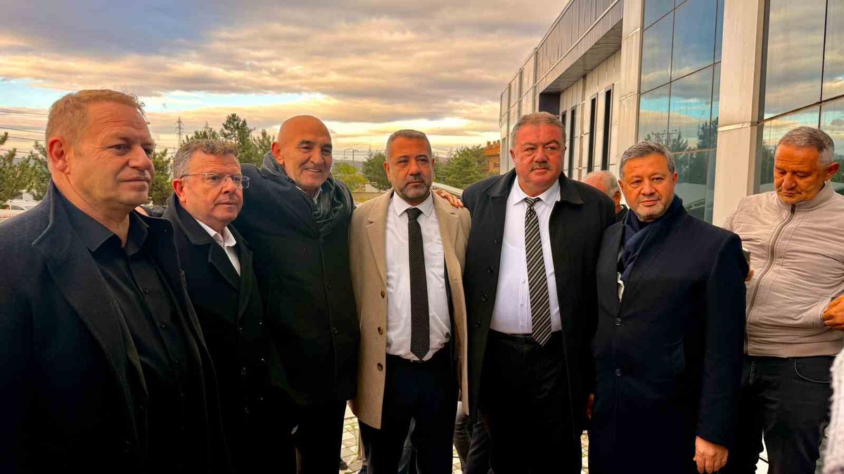 ATB genel kurulunda 8 komitenin 5\'ini kazanan Başkan Mühsürler güven tazeledi