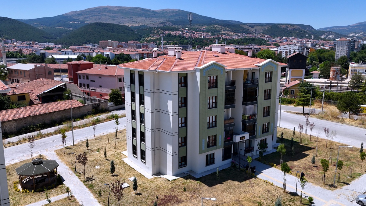 Kütahya Pazarlar\'da 245 konut ve 58 iş yeri inşa edildi, dönüşümün ilk bebeği doğdu