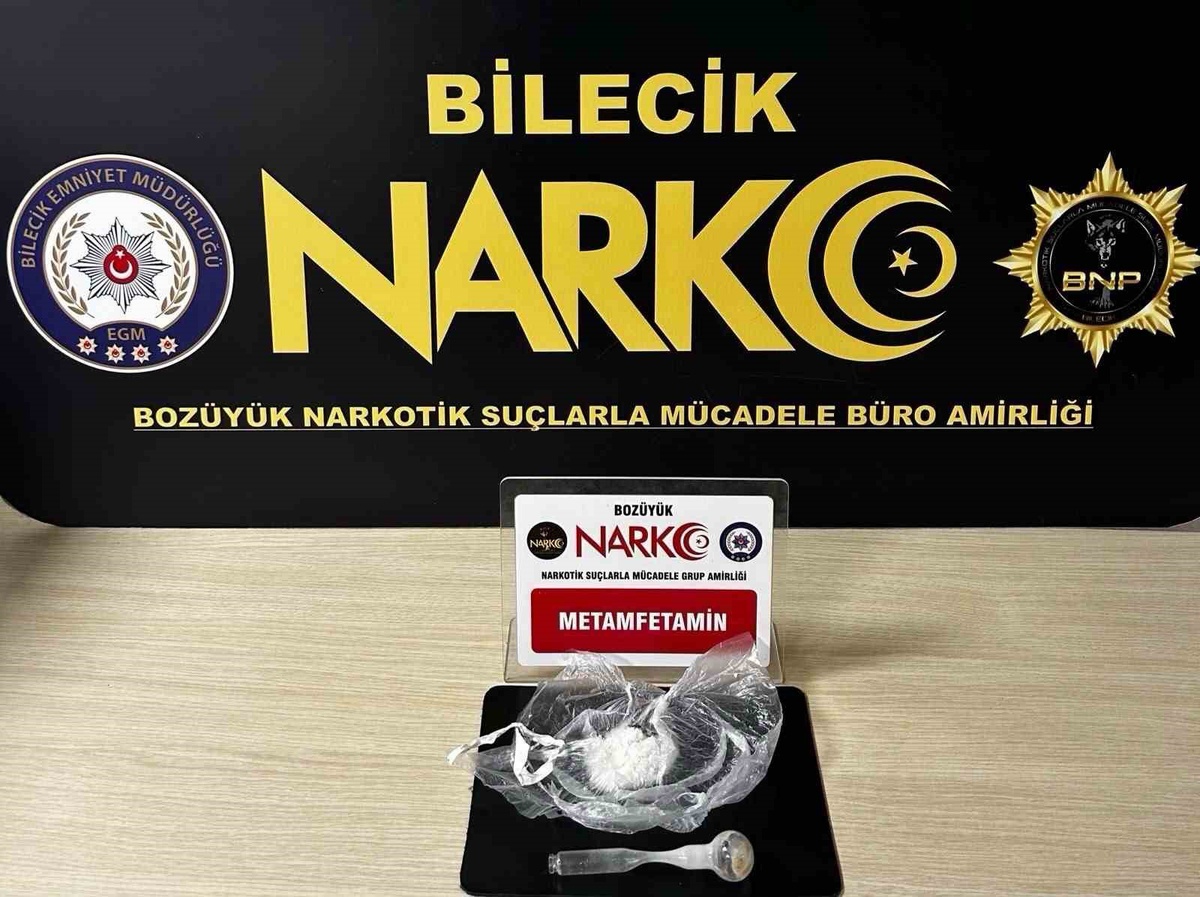Bilecik Bozüyük\'te uyuşturucu operasyonunda 3 şüpheli yakalandı