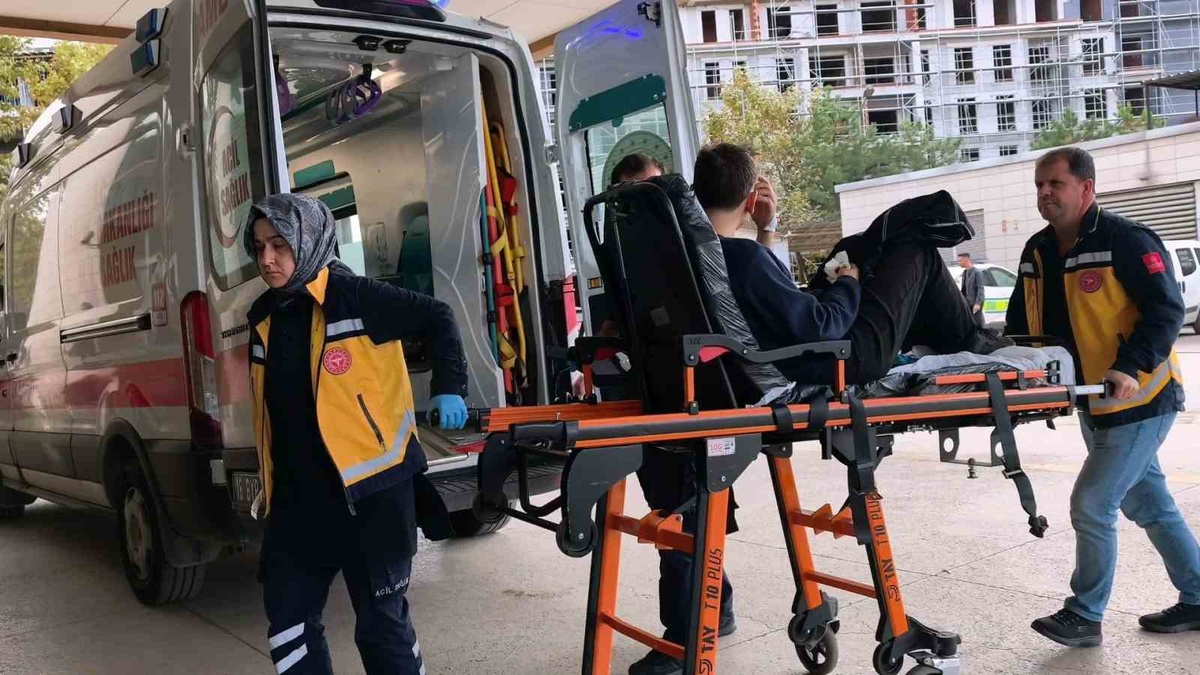 Bursa İnegöl\'de motosikletini tamir ederken elini kaptıran kişinin parmağı koptu
