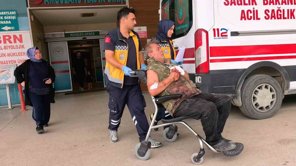 Bursa İnegöl\'de elini testereye kaptıran 61 yaşındaki adam hastaneye sevk edildi