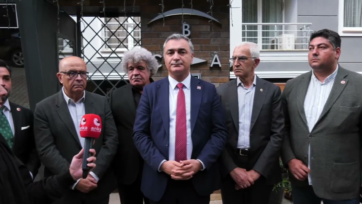 CHP Sözcüsü Sarı, gözaltındaki Başkan Özmen’in ailesinin moralinin yüksek olduğunu söyledi