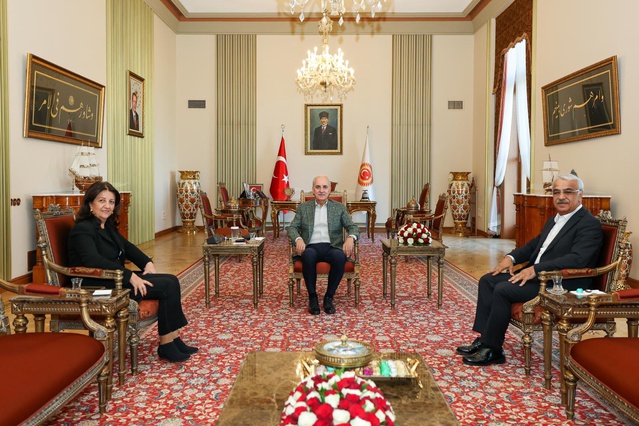 DEM Parti İmralı Heyeti, Kurtulmuş ile izleme kurulu ve yasal düzenlemeleri görüştü