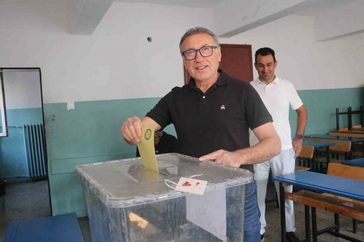 DTSO\'da tek listeli seçimde Mavi Liste\'nin adayı Kaya 9 bin 946 üyenin oyunu bekliyor