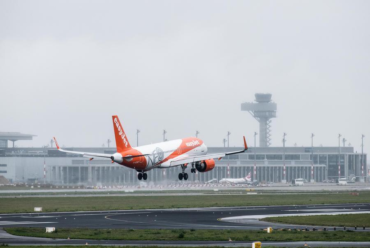 EasyJet kabin ekibinin Portekiz\'de beş günlük grevi başladı, 443 uçuş iptal edildi