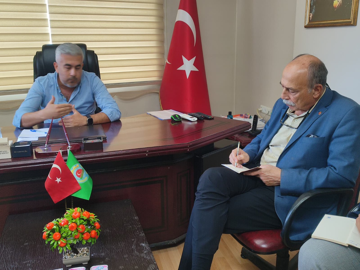 Narenciye üreticileri Erzin\'de EMEP heyetine ihracat ve maliyet sorunlarını anlattı