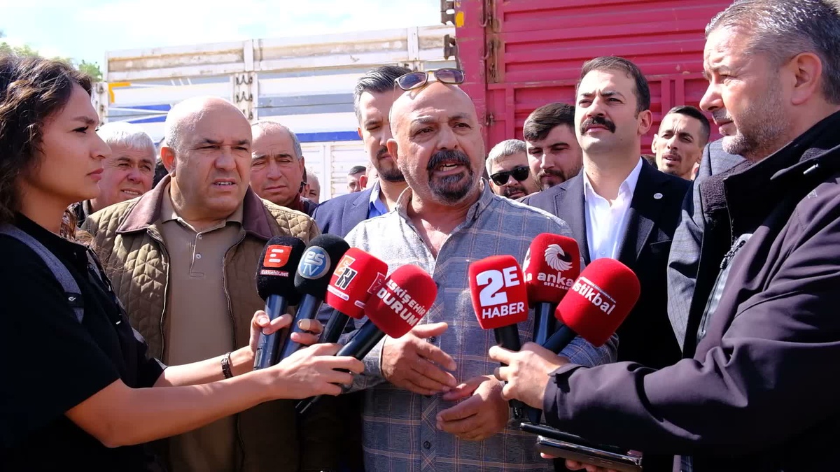 Eskişehir Şeker Fabrikası nakliyecileri zam yetersiz, bir hafta pancar taşımayacak