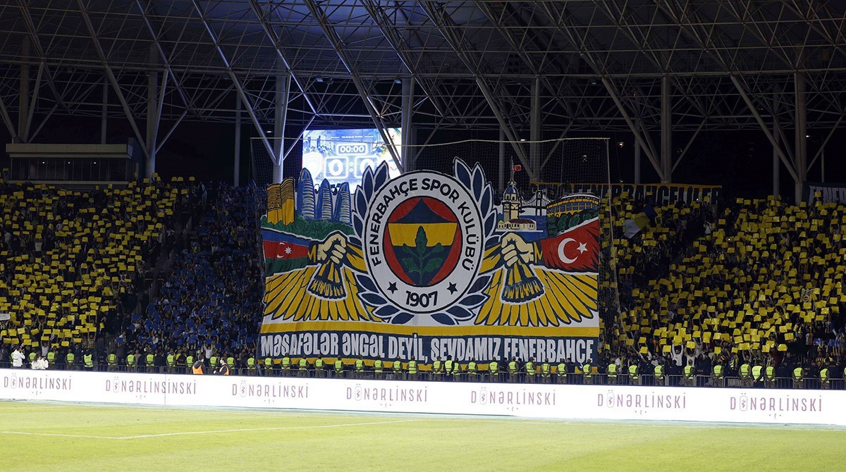 Bakü'de Turan Tovuz'u 2-0 yenen Fenerbahçe'de Greenwood kırmızı kart gördü
